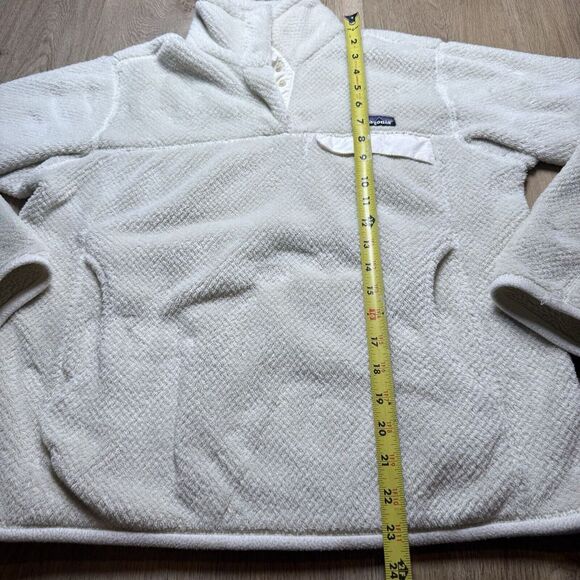 Patagonia Snap T Monkey Fleece Fuzzy Pullover Womens Size Medium Solid Off White - Picture 6 of 8